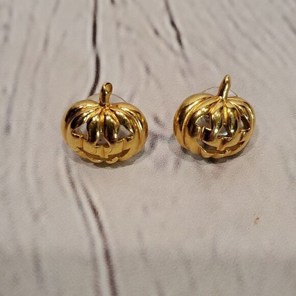 Gold colored jack o lantern post earrings - Picture 1 of 4